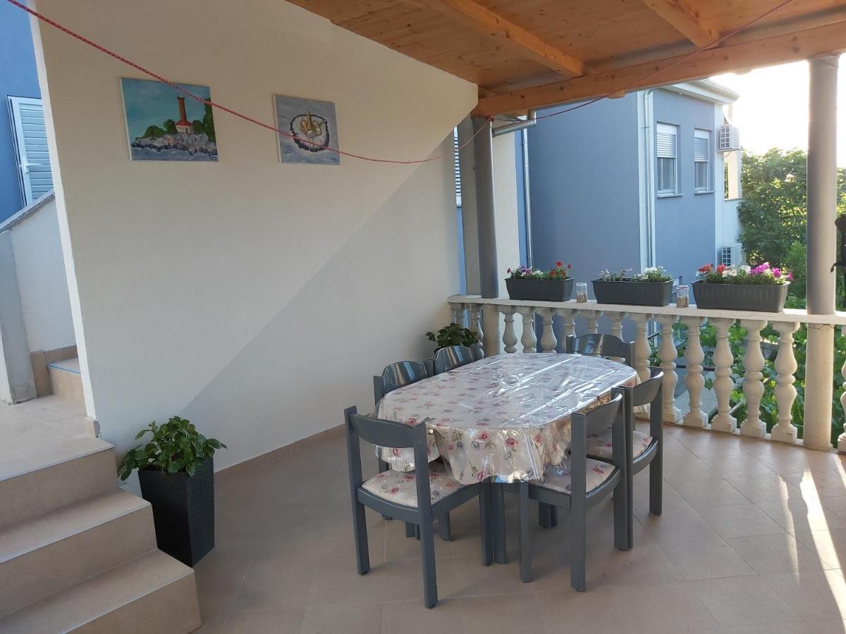 Apartman Ana Štinjan Zimmer foto